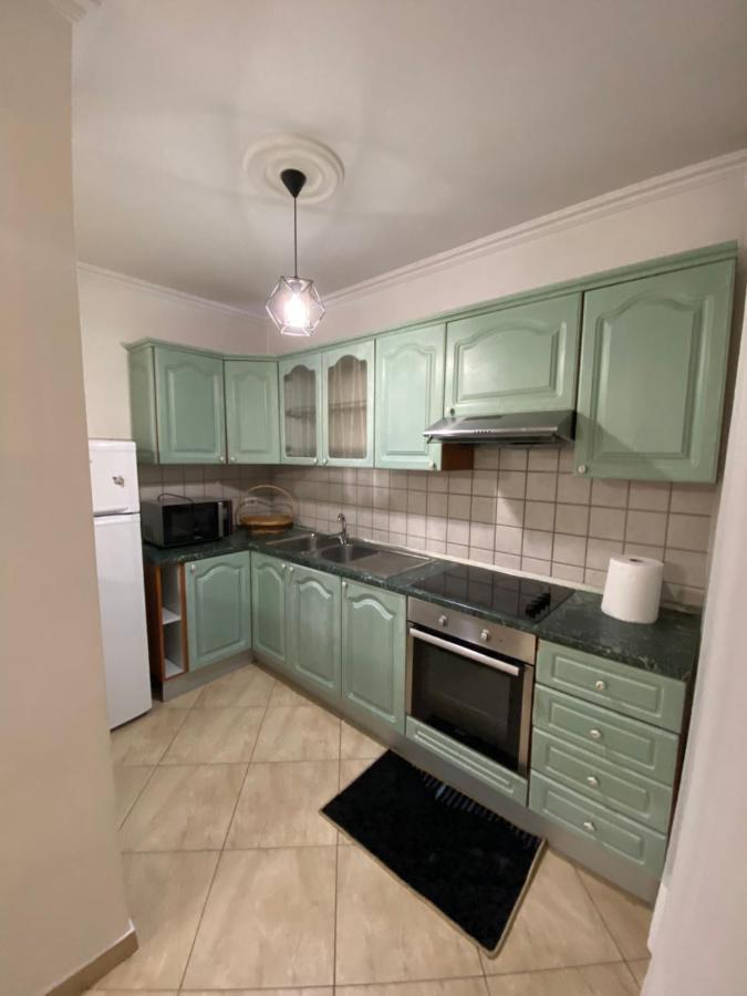 Chlo Apartment 3 Tirana Bagian luar foto
